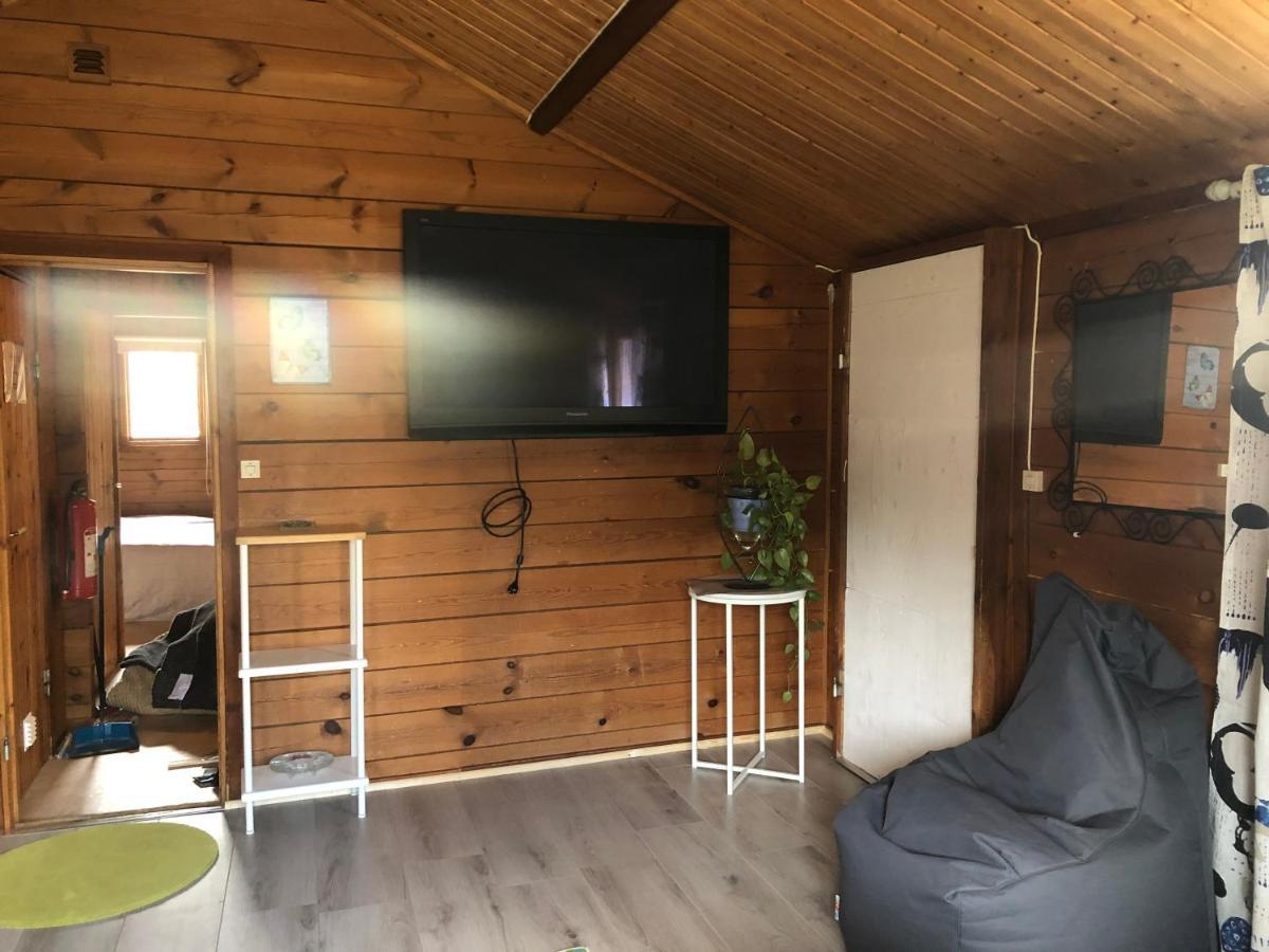 Three Rooms Stuga I Stugby Near National Park Undenäs Εξωτερικό φωτογραφία