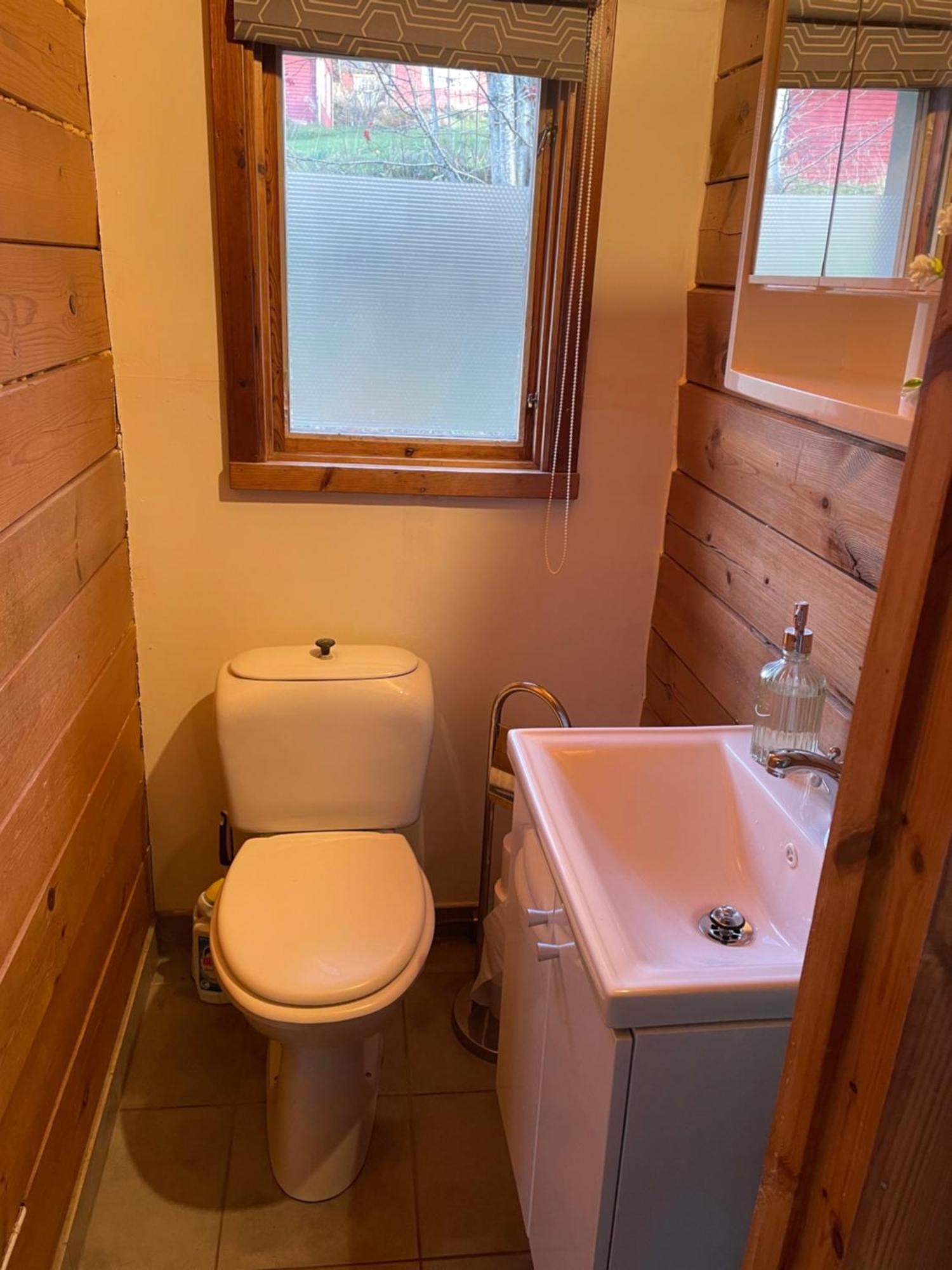 Three Rooms Stuga I Stugby Near National Park Undenäs Εξωτερικό φωτογραφία