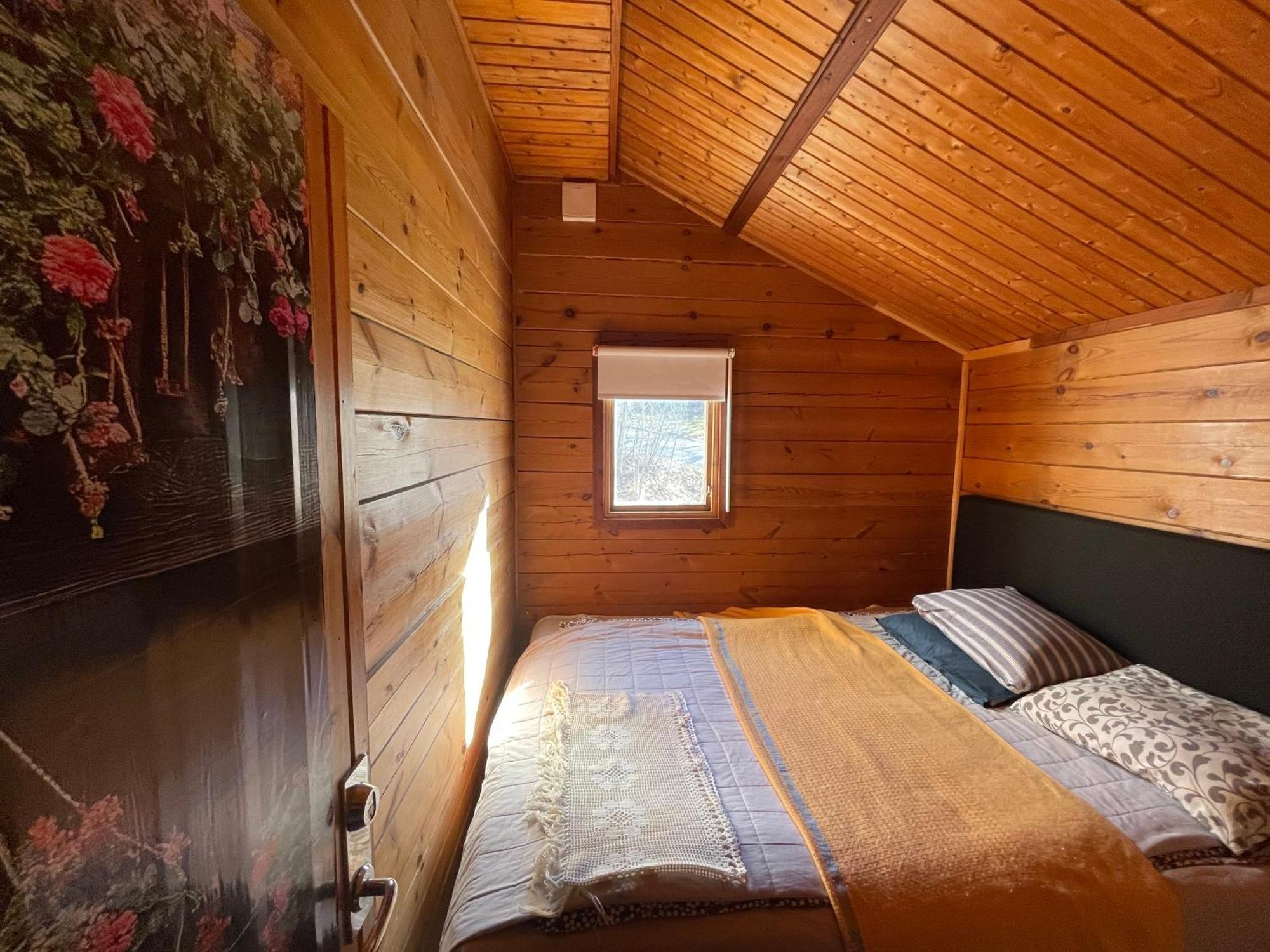 Three Rooms Stuga I Stugby Near National Park Undenäs Εξωτερικό φωτογραφία